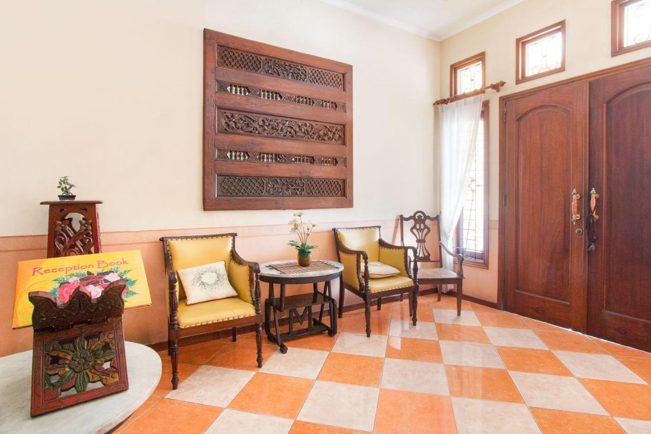 Oyo 3217 The Ts Homestay Маланг Екстериор снимка