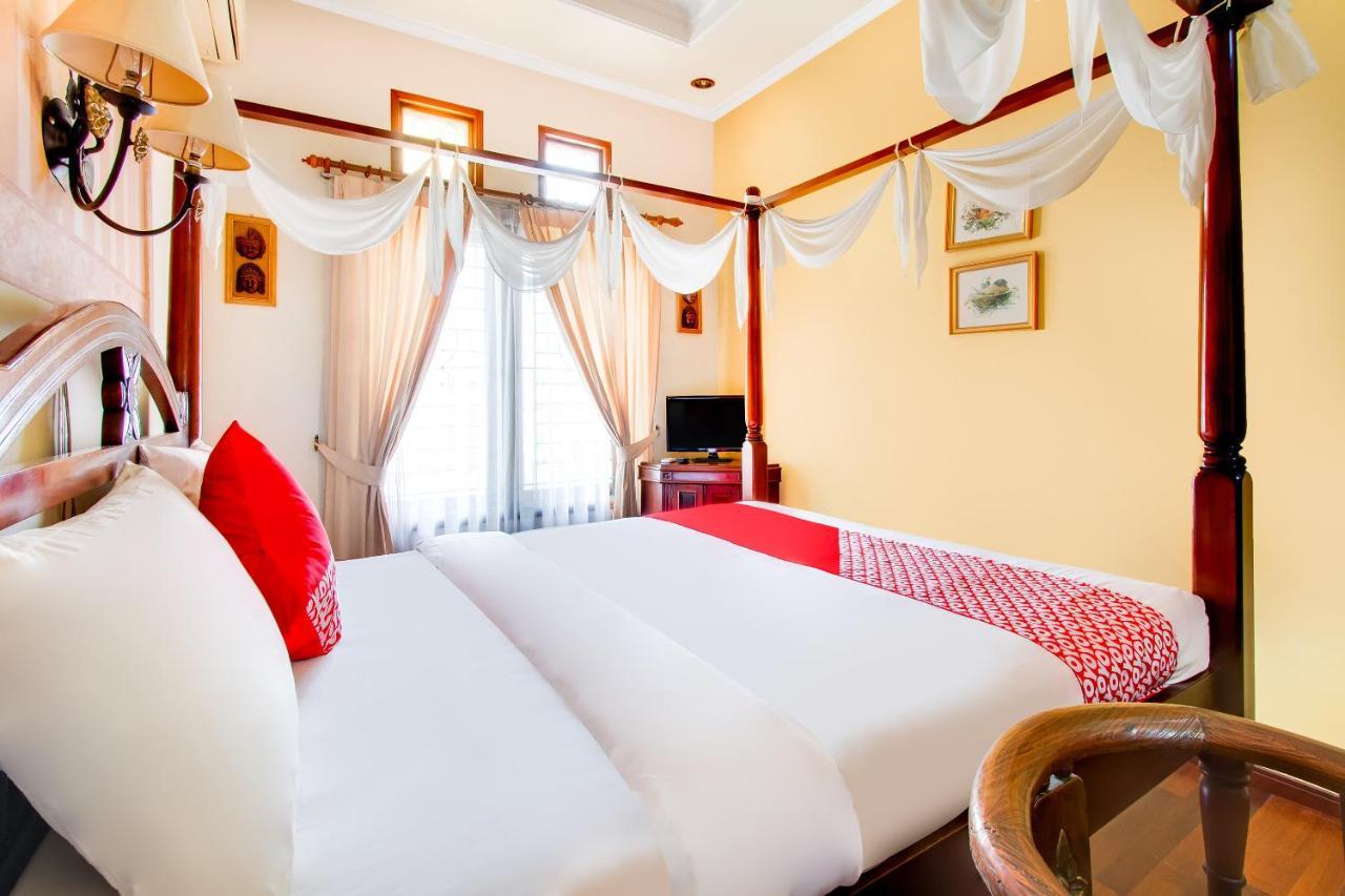 Oyo 3217 The Ts Homestay Маланг Екстериор снимка